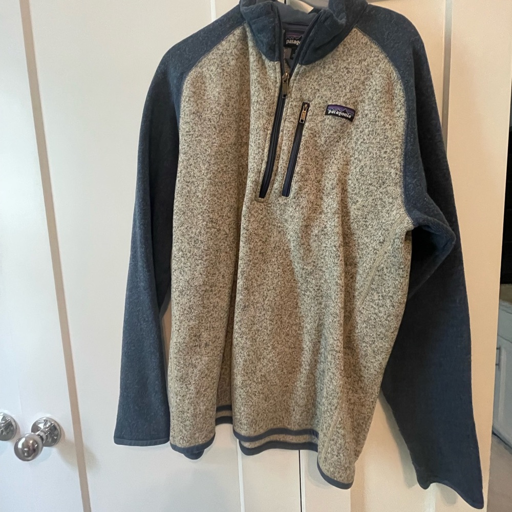 Patagonia Navy and Cream Fleece Jacket